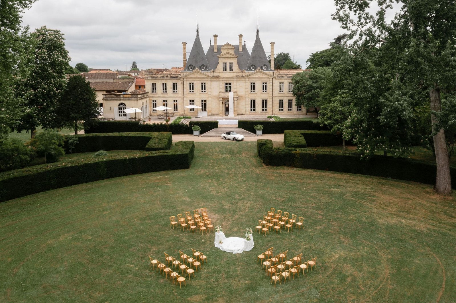 chateau lussac wedding editorial floral design